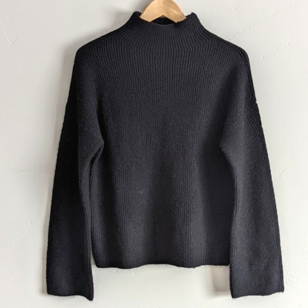 🌿CHELSEA 28 SWEATER🌿 - Picture 2 of 6